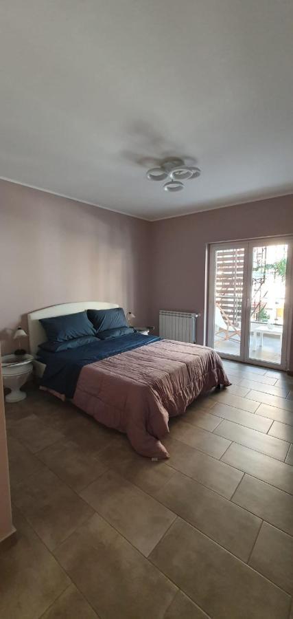 Casa Glicine Apartment Milazzo Bagian luar foto